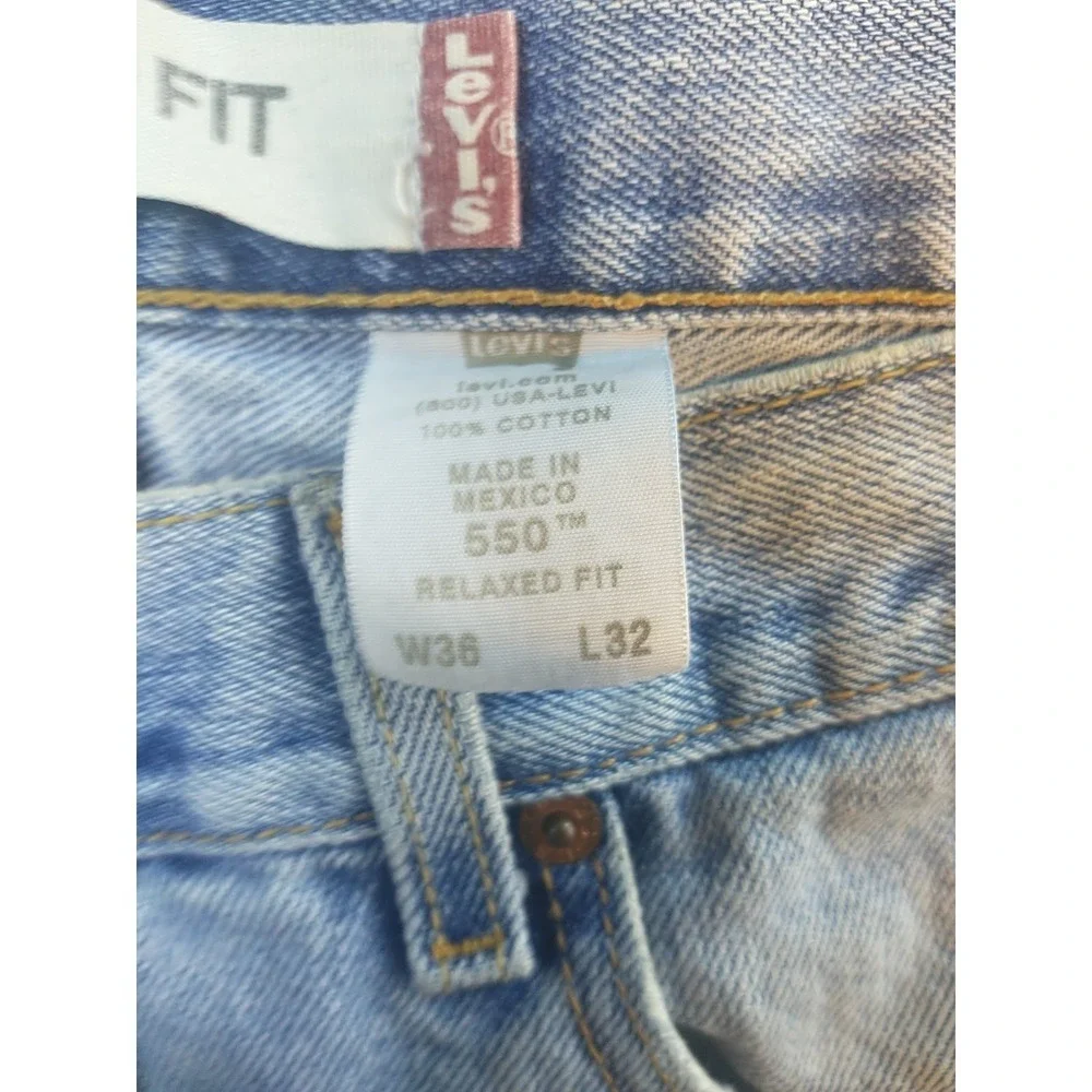 Levis 550 Relaxed Fit Jeans Mens 36x31 Light Wash Blue Denim Straight Leg 550
